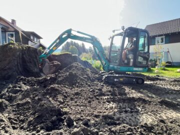 Manchmal braucht man mehr als einen grünen Daumen. Unsere Baggerarbeiten ermöglichen es uns, auch komplexe Projekte zu realisieren und deinem Garten eine ganz besondere Struktur zu verleihen.